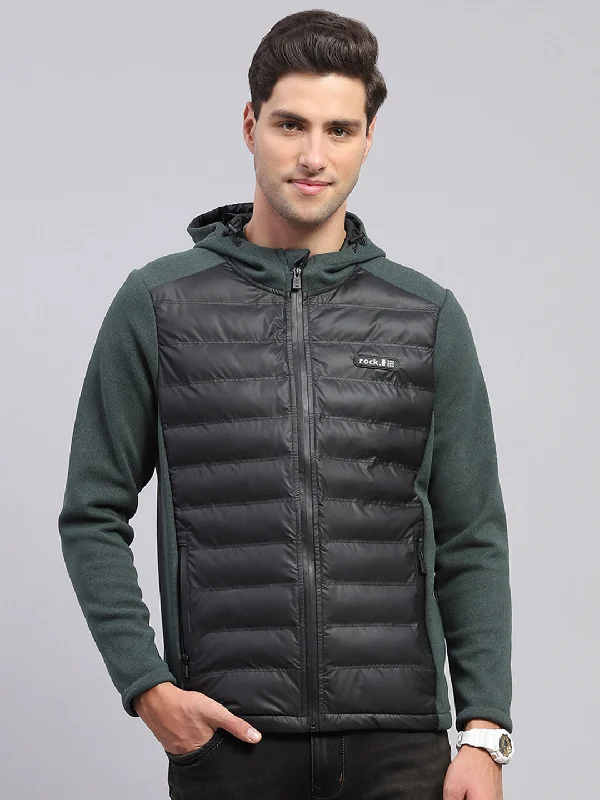 Men Green Solid Hooded Full Sleeve Jacket