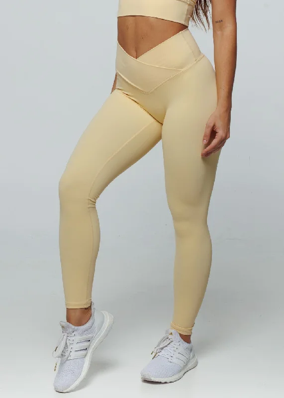 Elevate Cross Leggings - Buttermilk