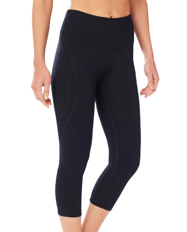 High Rise Capri Leggings In Black