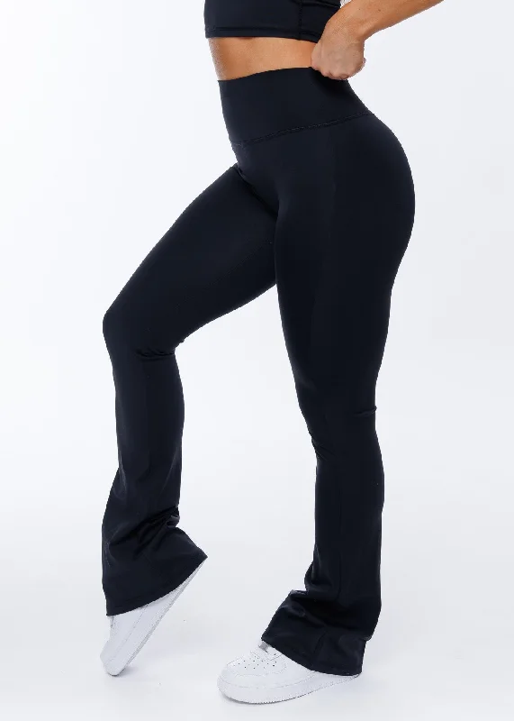 Vantage Flare Leggings - Black